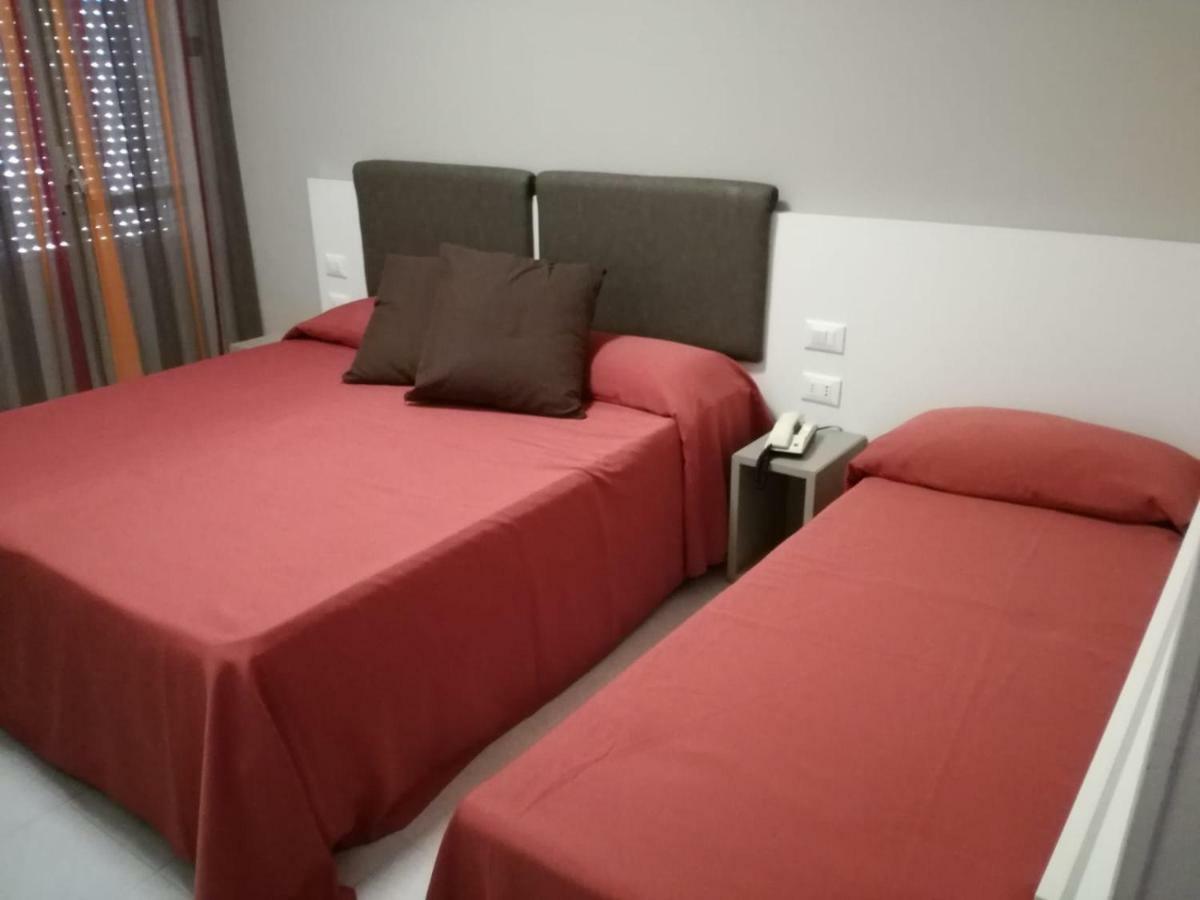 Zenit Hotel 길라노바리도 외부 사진